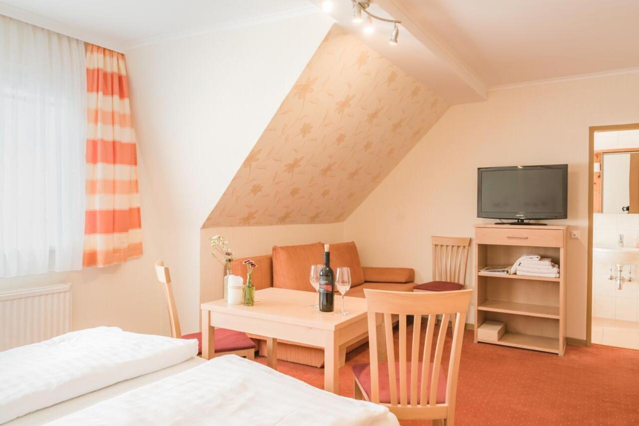 Hotel Haus Kranixfeld-Fischl Mörbisch am See Exteriér fotografie